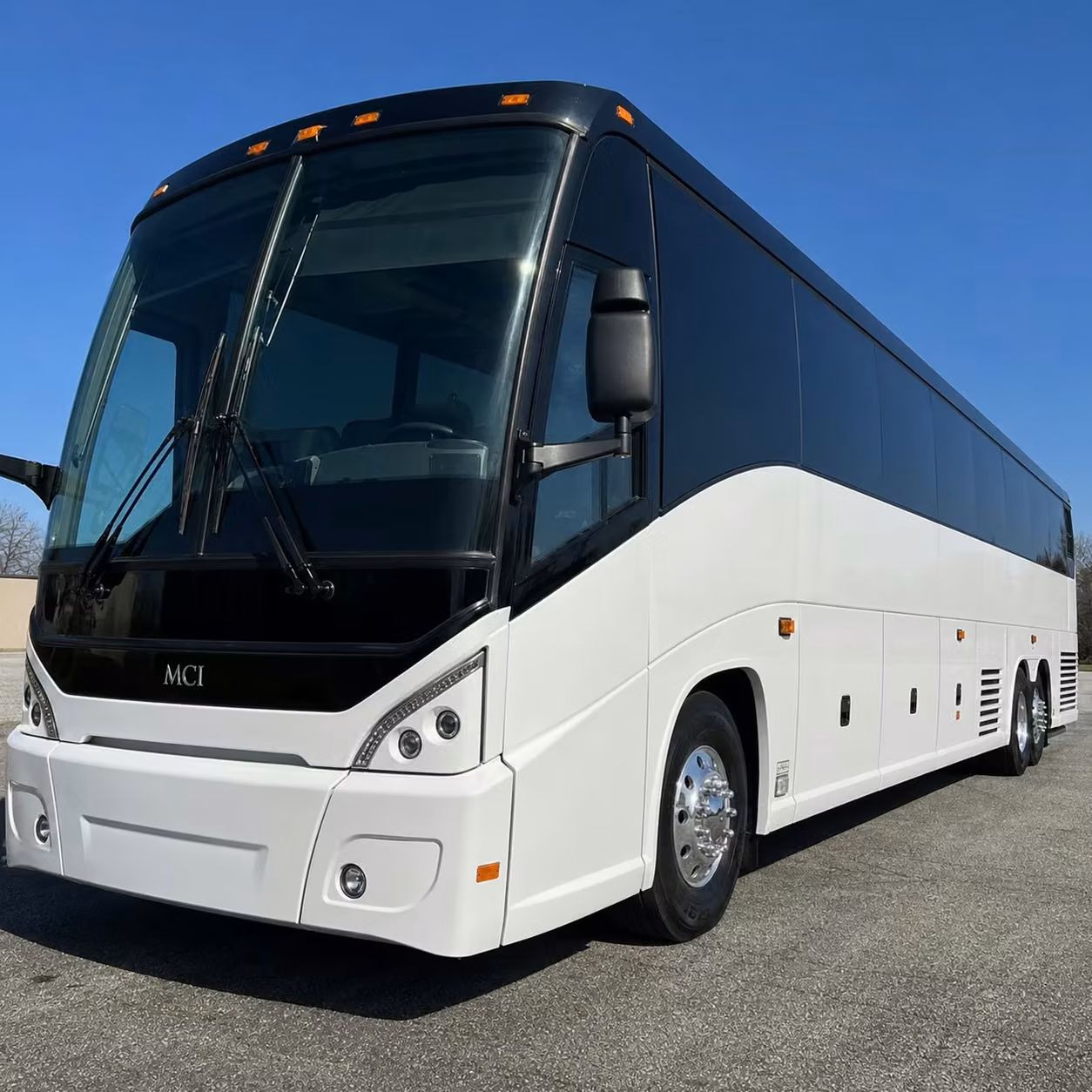 shuttle your west hartford workforce between the blue back square district and office campuses